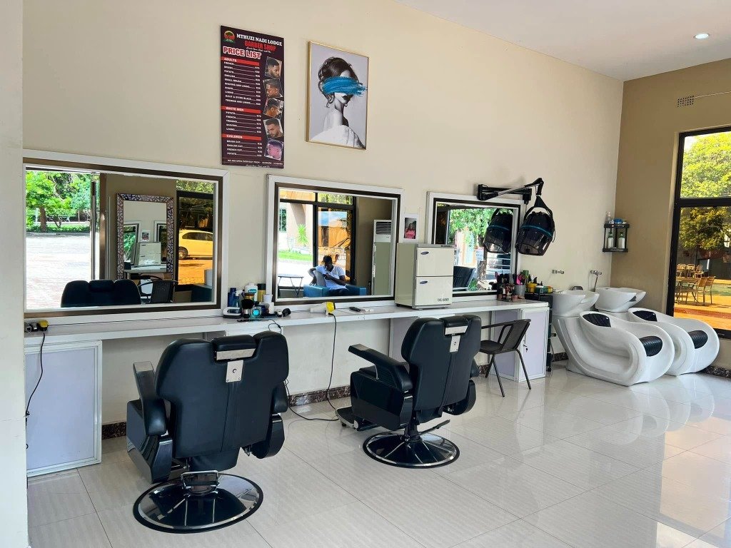 Professional On-site Barber Salon and Styling Chairs